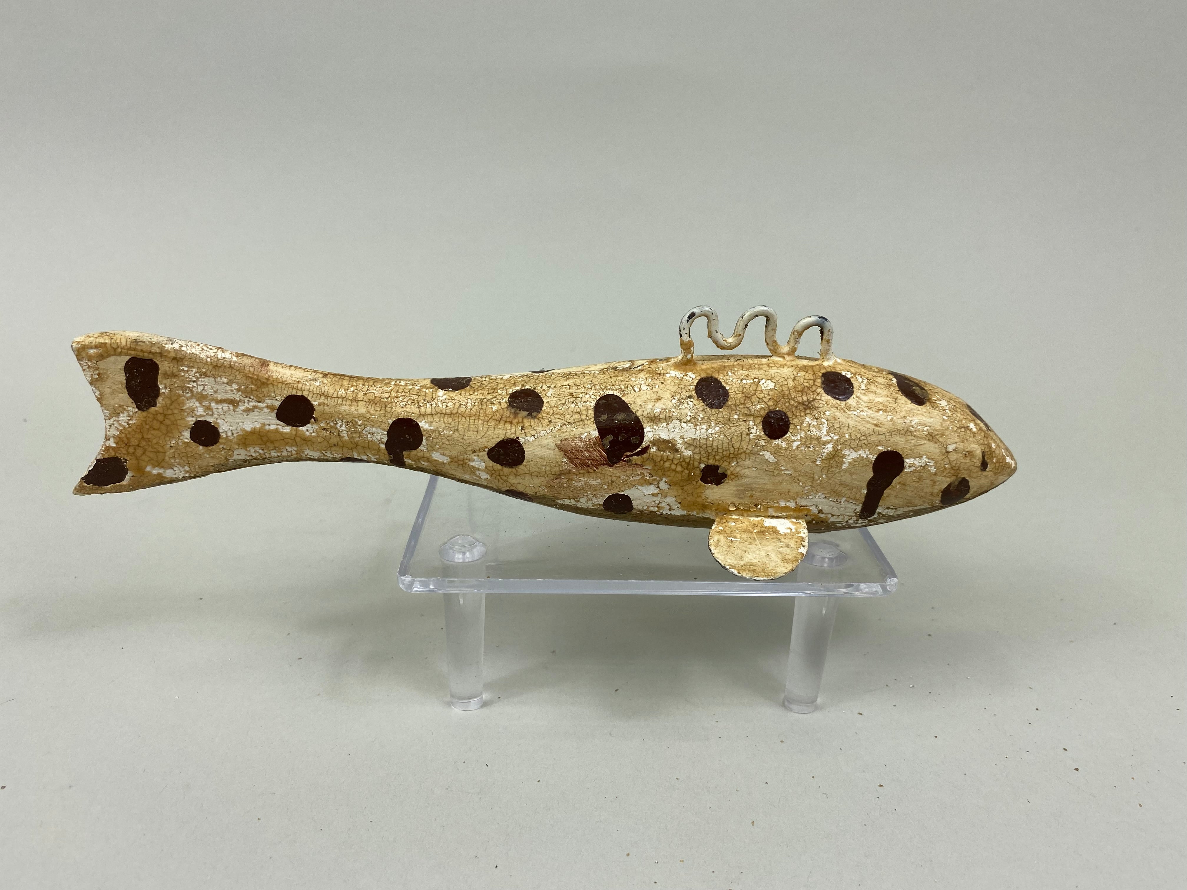 Antique Fishing Lures: A Collection of Homemade and Decoy Carved Baits